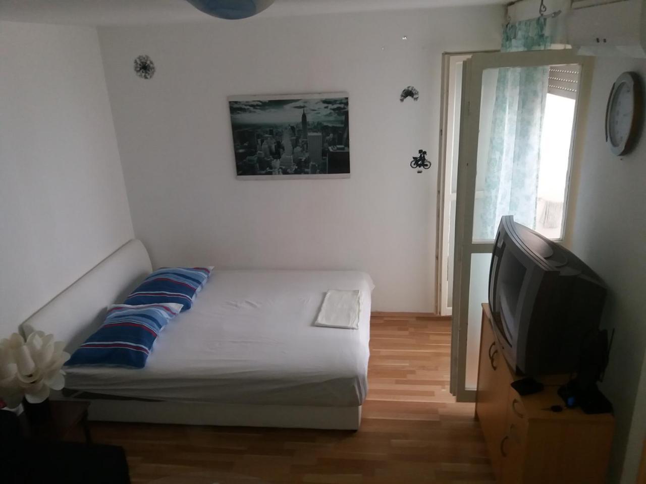 Studio Apartment Ema Split Exterior photo